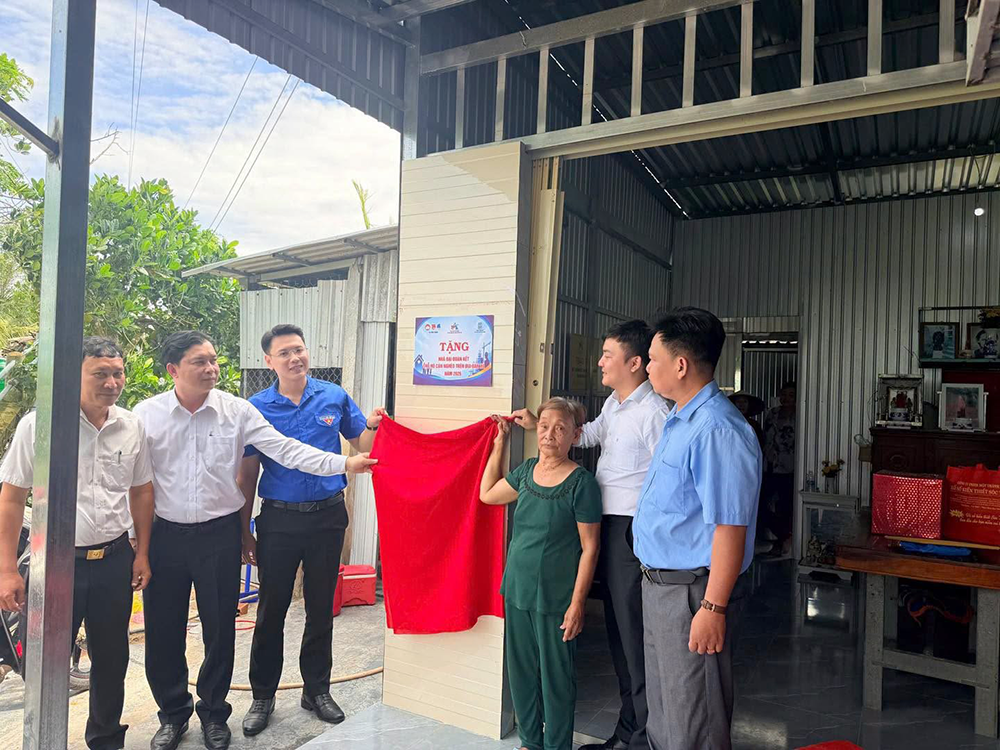 “Tôi yêu Tổ quốc tôi - Yêu Tổ quốc bằng hành động”