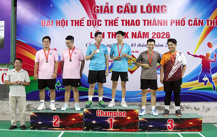 Cụm 4 và Cụm 22 cùng chia ngôi đầu môn Cầu lông Đại hội Thể dục thể thao thành phố