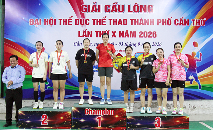 Cụm 4 và Cụm 22 cùng chia ngôi đầu môn Cầu lông Đại hội Thể dục thể thao thành phố