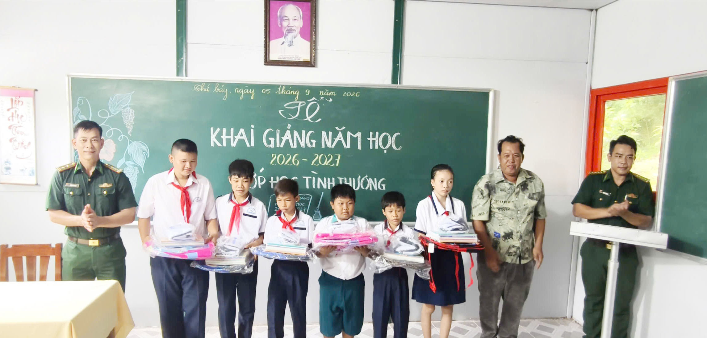 ពិធីបើកបវេសនកាលថ្នាក់រៀនមេត្តាធម៌ ប្រកបដោយភាពកក់ក្តៅនិងមនោសញ្ជេតនារវាងកងទ័ពនិងប្រជាជន