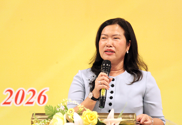 Lãnh đạo thành phố đón Câu lạc bộ Bóng đá Thép Cần Thơ