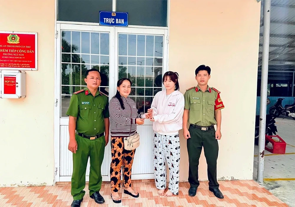 Trả lại hơn 22 triệu đồng cho người chuyển khoản nhầm