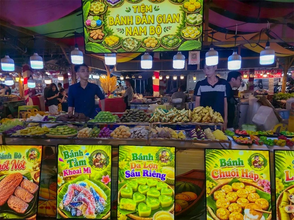 Khai mạc Lễ hội Ẩm thực “Sông trăng sắc hội”