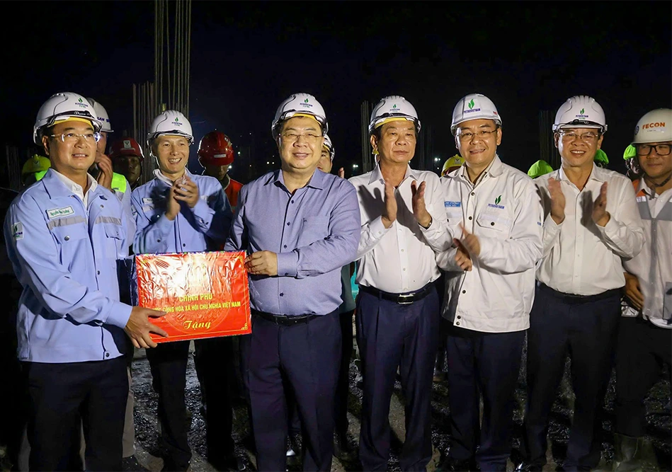 Hỗ trợ đưa các dự án năng lượng sớm đi vào vận hành ổn định, thông suốt