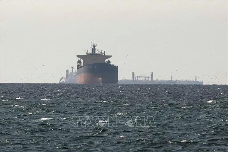 Iran và Oman nhất trí về tuyến hàng hải mới qua eo biển Hormuz
