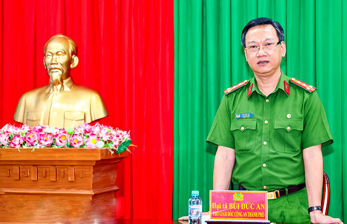Bộ Công an khen thưởng Phòng Cảnh sát hình sự Công an TP Cần Thơ với thành tích xuất sắc trong phòng chống tội phạm