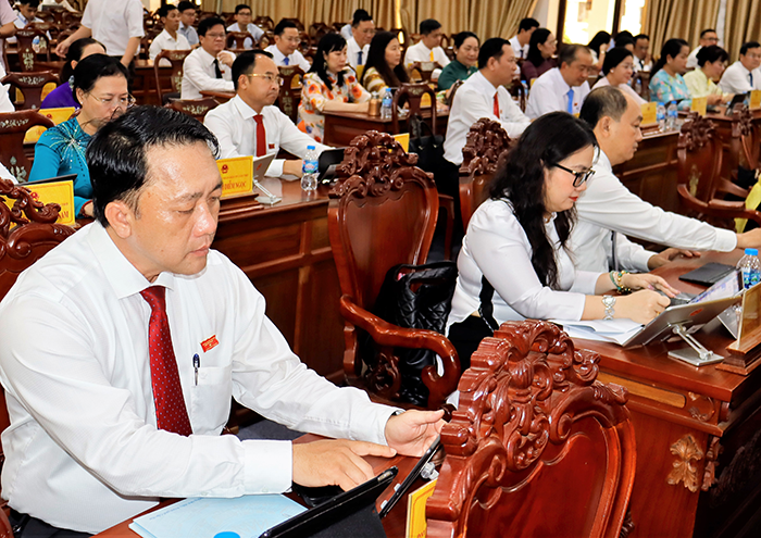 Hành động quyết liệt hơn để khơi thông nguồn lực, tháo gỡ điểm nghẽn, tạo động lực mới cho thành phố phát triển