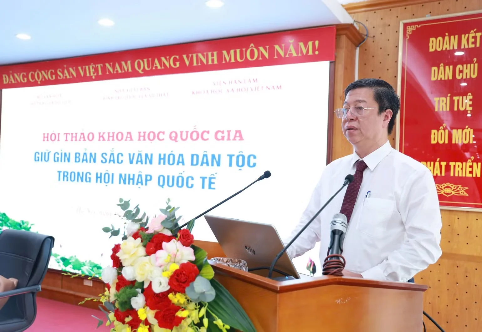 Để bản sắc văn hóa trở thành nguồn lực nội sinh và sức mạnh mềm thực chất của đất nước