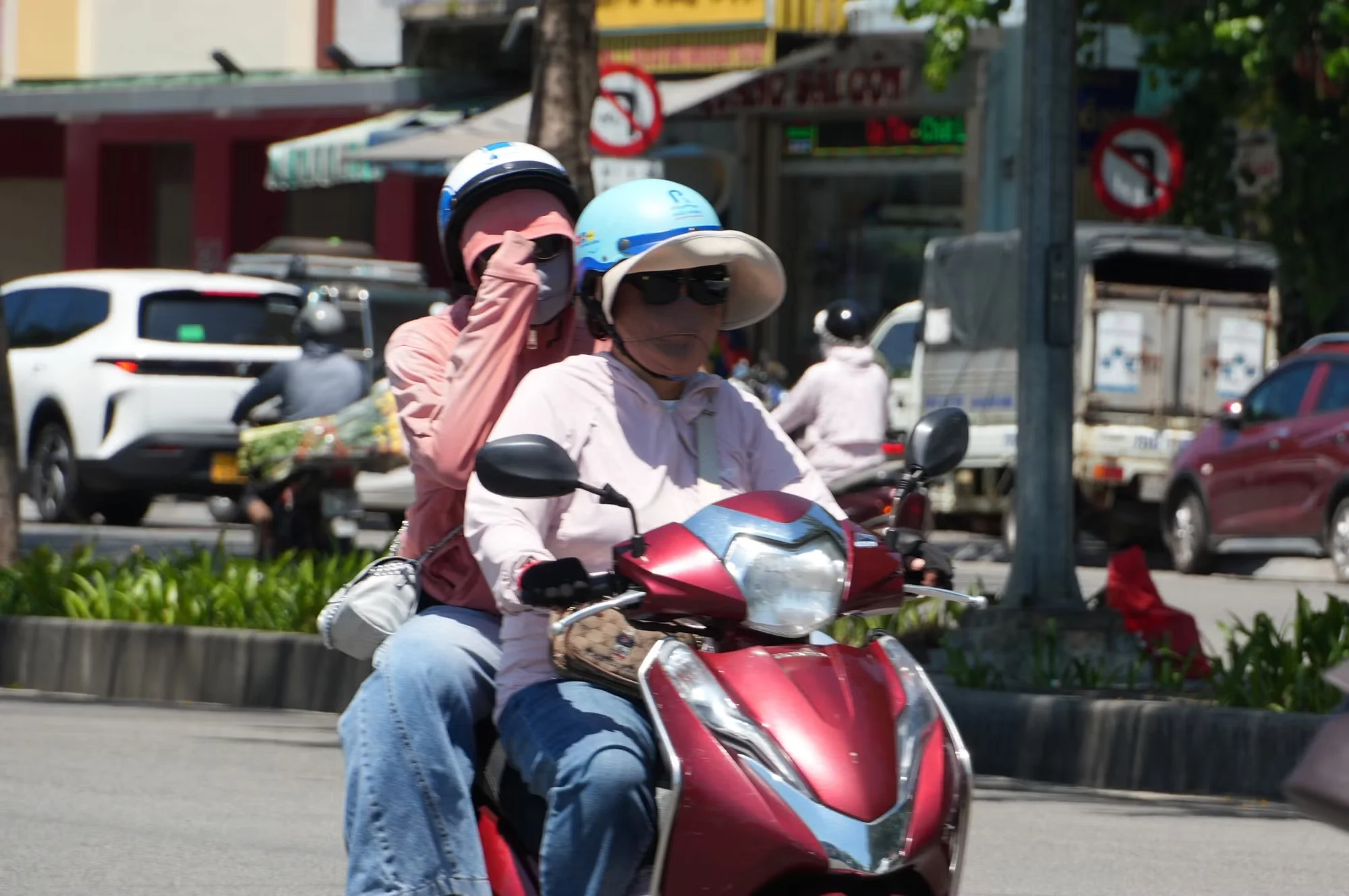 Thời tiết 2/10: Bắc Bộ hết nắng nóng, miền Trung có nơi trên 35 độ
