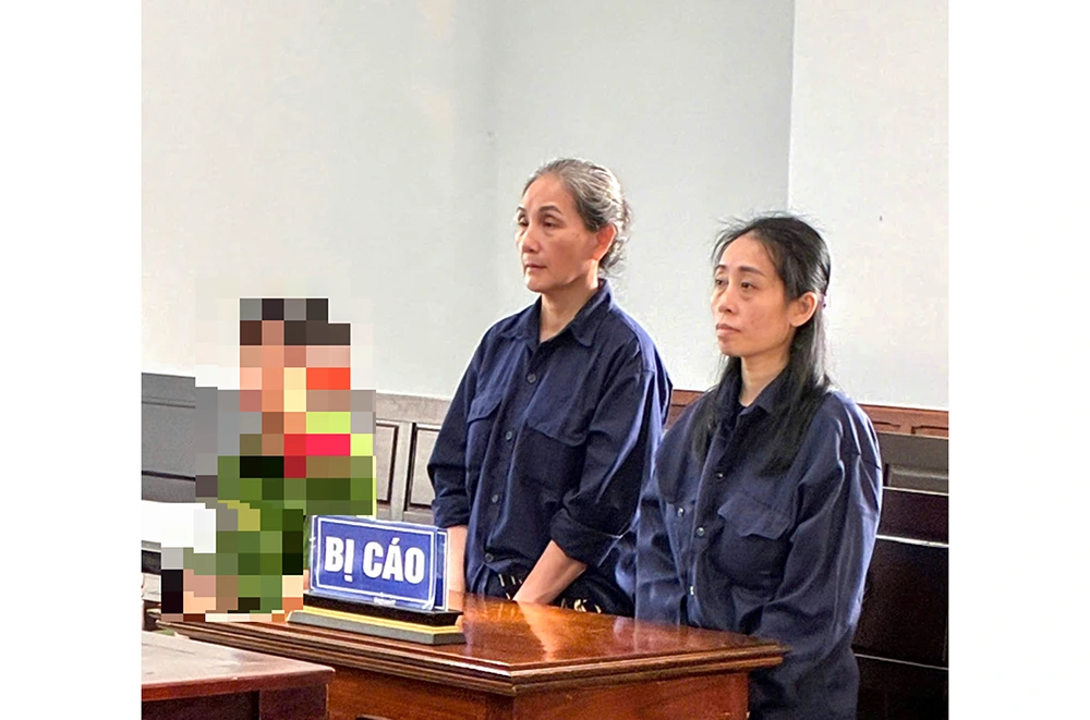 Phía sau một bản án