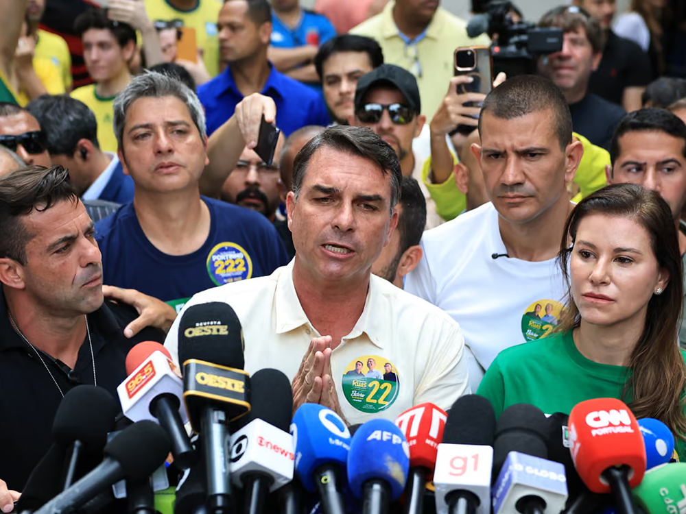 Bầu cử tổng thống Brazil bước vào vòng hai