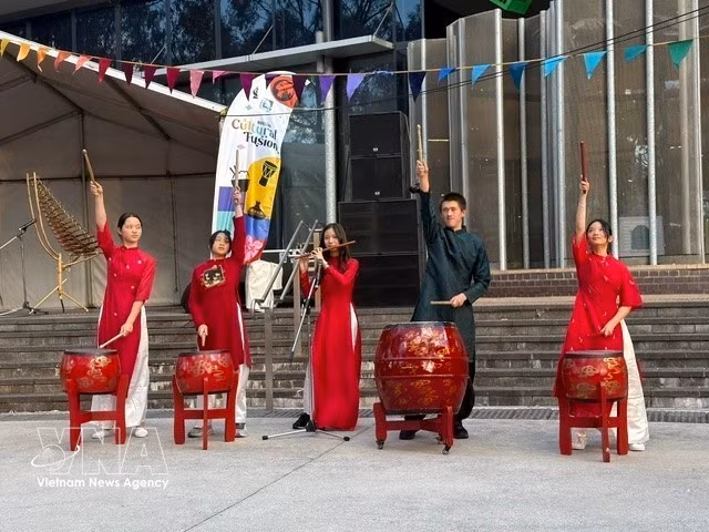 Vietnamese in Australia keep heritage alive