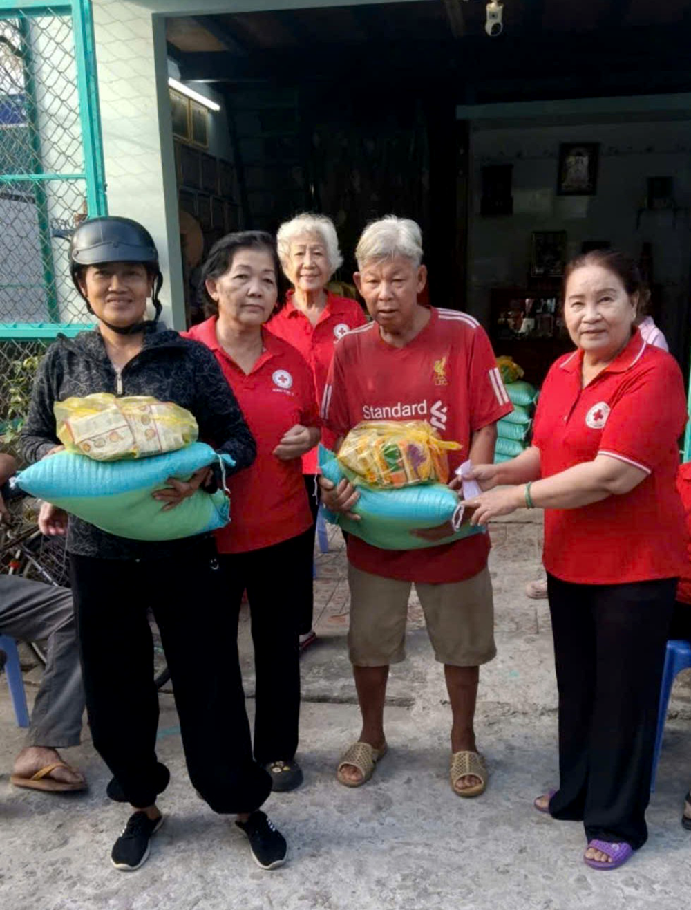 Sống đẹp và lan tỏa yêu thương