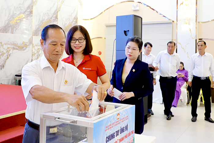 Phát động Tháng cao điểm “Vì người nghèo”