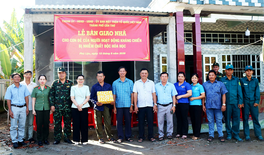 Những mái ấm tri ân