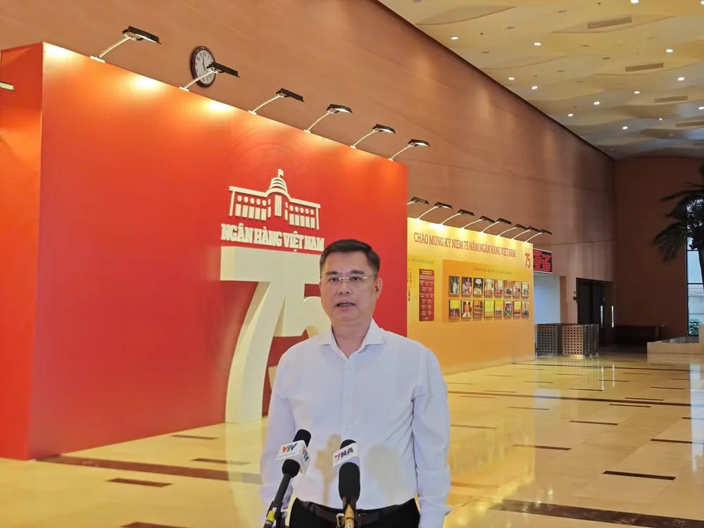 Hàng loạt nhà băng công bố giảm lãi suất cho vay sau chỉ đạo của Ngân hàng Nhà nước
