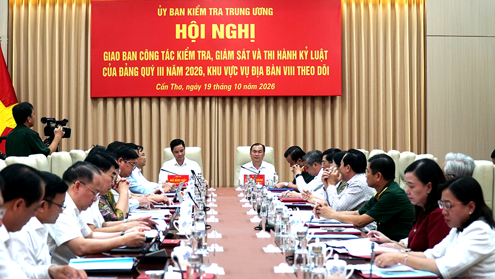 Thực hiện tốt công tác giám sát thường xuyên để chủ động phòng ngừa vi phạm từ sớm, từ xa