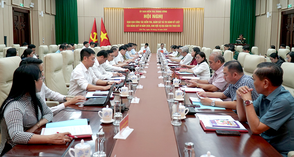 Thực hiện tốt công tác giám sát thường xuyên để chủ động phòng ngừa vi phạm từ sớm, từ xa