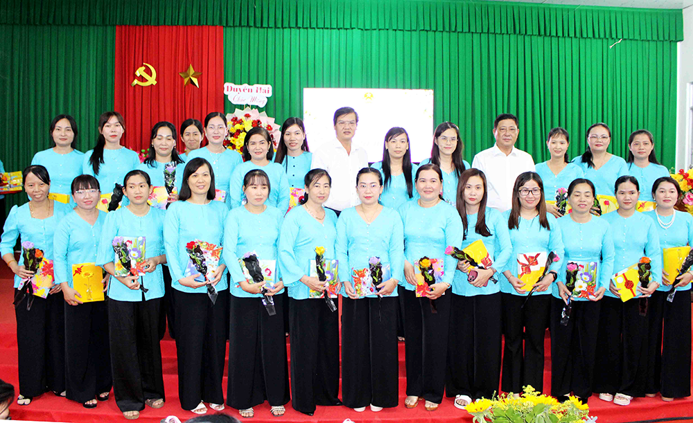 Xã Cù Lao Dung họp mặt Ngày Phụ nữ Việt Nam 20-10 và tổ chức hội thi ẩm thực Hương bần lần thứ nhất