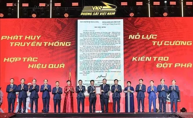 Đường sắt đi trước, mở đường phát triển