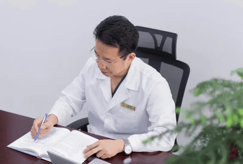 Câu chuyện phía sau chiếc kim giúp bác sĩ Việt giải bài toán khó trong phẫu thuật nhi