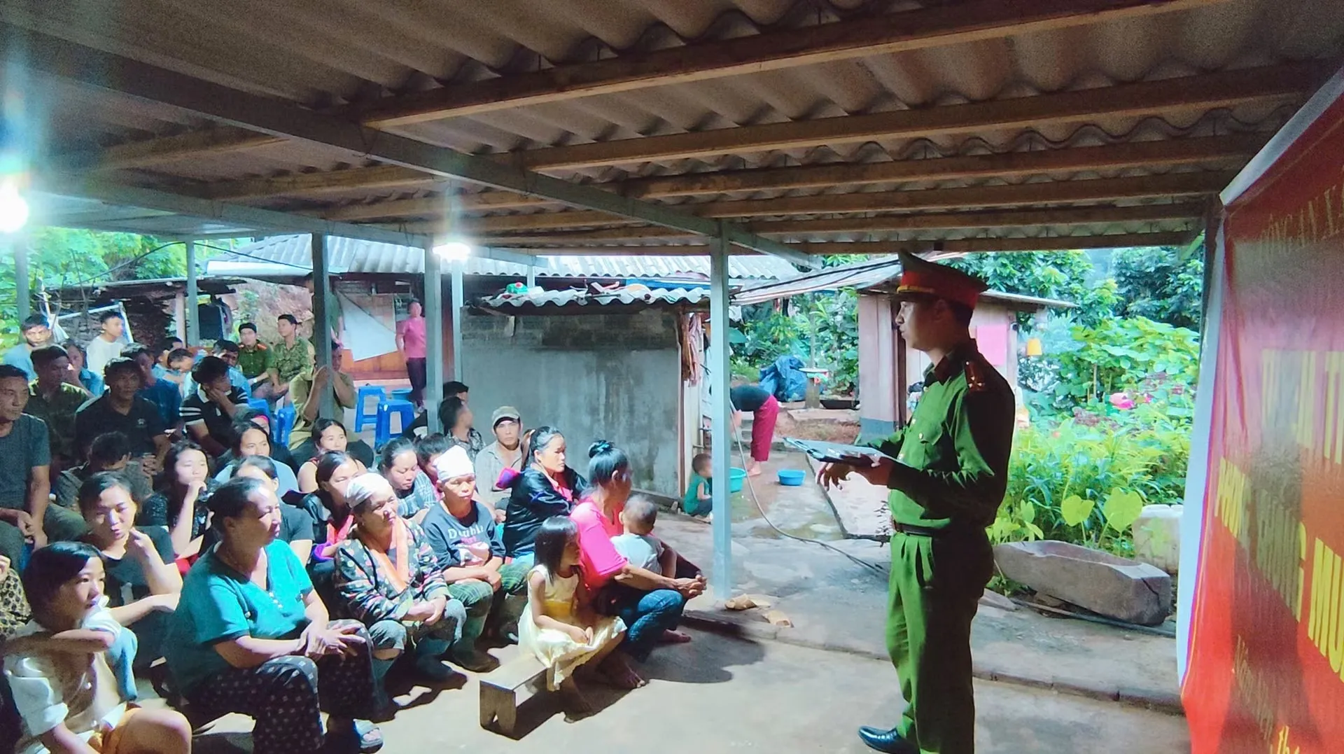 Việt Nam trong cuộc chiến chống mua bán người: Từ hoàn thiện thể chế đến hợp tác quốc tế