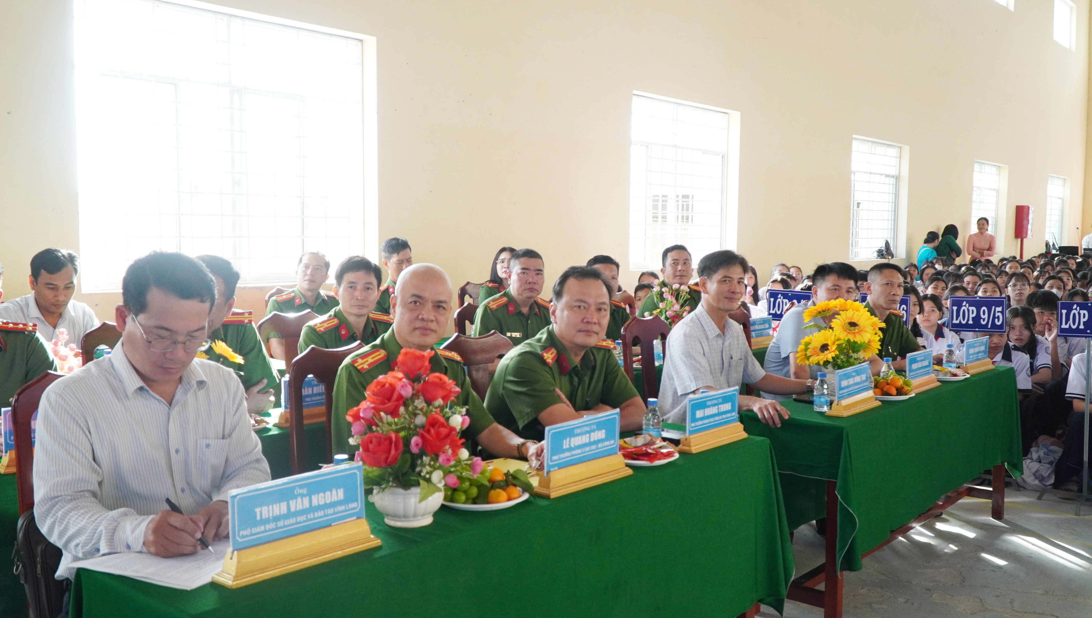 ក្រសួងនគរបាលចាត់តាំងផ្សព្វផ្សាយពីការបង្ការទប់ស្កាត់អំពើល្មើសច្បាប់ក្នុងសាលារៀននៅឃុំទីវកឹង
