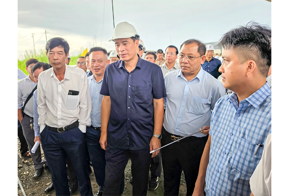 Kiểm tra công trình cầu Ô Môn và cao tốc Châu Đốc - Cần Thơ - Sóc Trăng