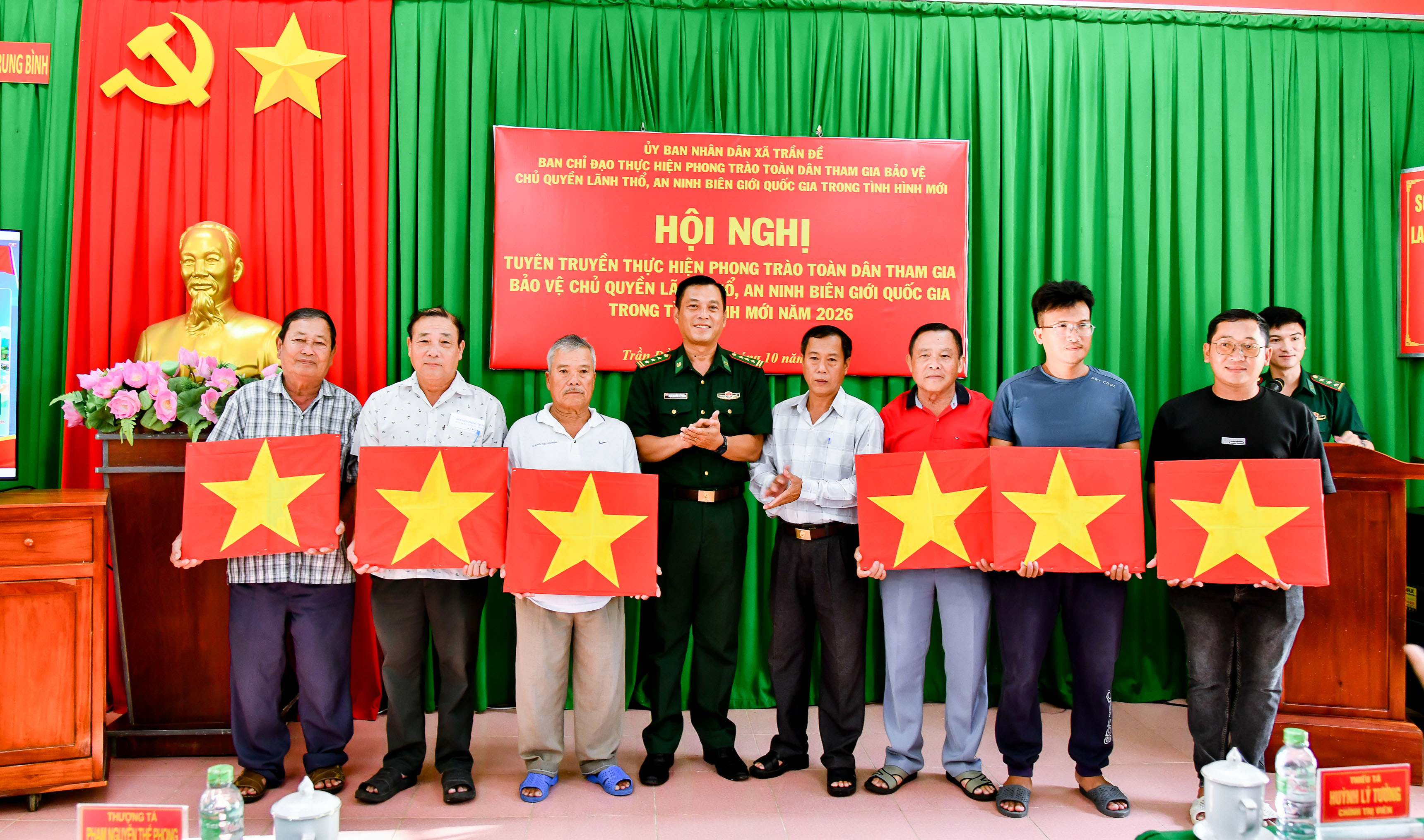 ប៉ុស្តិ៍ការពារព្រំដែនទ្រុងប៊ិញ ផ្សព្វផ្សាយ ចលនាប្រជាជនចូលរួមការពារអធិបតេយ្យភាពព្រំដែនសមុទ្រ