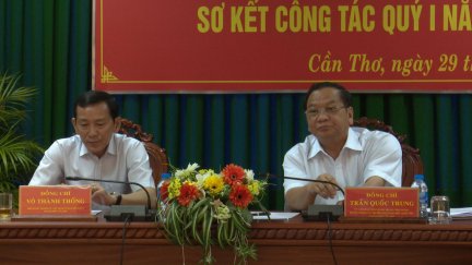 Công khai minh bạch trong công tác cán bộ