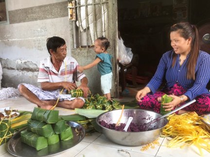 Nức tiếng “Bánh tét cô Đậm”