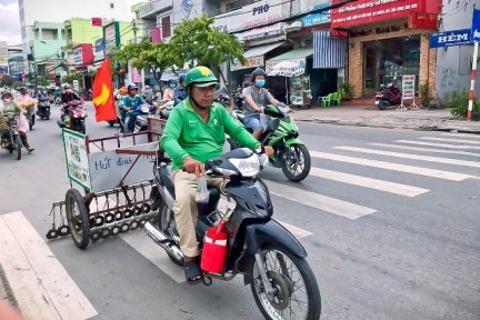 Chiếc xe hút đinh của ông Sáu Dựa