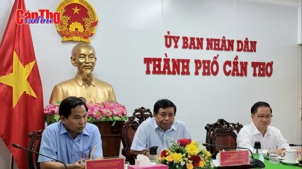 Bộ trưởng Bộ Kế hoạch và Đầu tư làm việc với lãnh đạo TP Cần Thơ