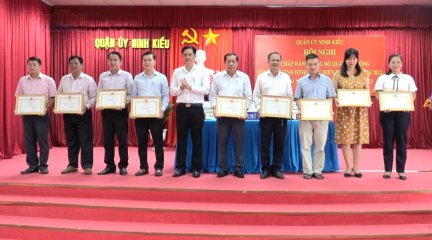 Quận ủy Ninh Kiều lãnh đạo thực hiện thắng lợi Nghị quyết năm 2022