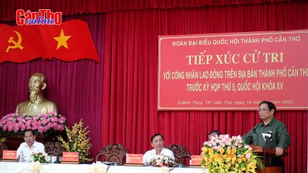 Thủ tướng Phạm Minh Chính tiếp xúc cử tri Cần Thơ