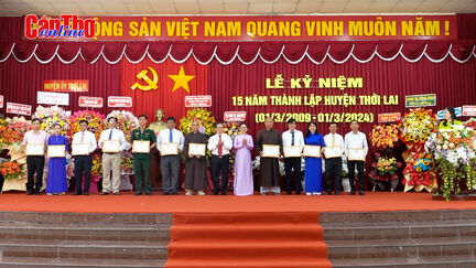 Kỷ niệm 15 năm thành lập huyện Thới Lai