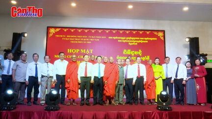 Lãnh đạo thành phố tổ chức họp mặt mừng Tết cổ truyền của đồng bào Khmer