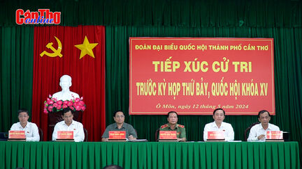 Thủ tướng Phạm Minh Chính tiếp xúc cử tri quận Ô Môn