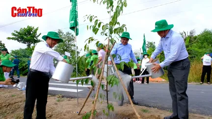 Phát động Tết trồng cây và chương trình “Môi trường sạch - cuộc sống xanh”