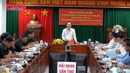 Bí thư Thành ủy làm việc với Cục Hải quan và Cục thuế TP Cần Thơ