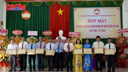 Họp mặt kỷ niệm 94 năm Ngày truyền thống MTTQVN