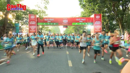 Hơn 9.000 người tham gia Giải Marathon Quốc tế Di sản Cần Thơ