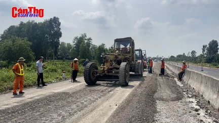 Ngày giáp Tết trên công trình Lộ Tẻ - Rạch Sỏi