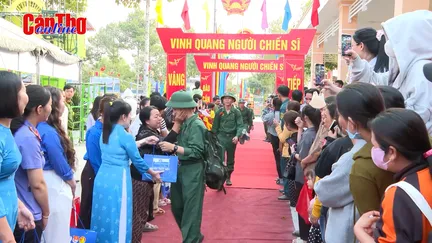 2.017 thanh niên TP Cần Thơ hăng hái lên đường nhập ngũ