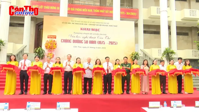 Trưng bày chuyên đề và triển lãm “Văn học, nghệ thuật Cần Thơ chặng đường 50 năm”