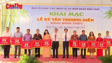 Rộn ràng Lễ hội Kỳ yên Thượng điền Đình Bình Thủy