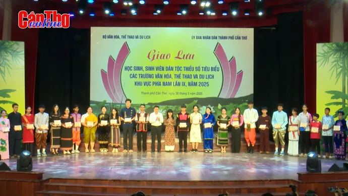 Giao lưu học sinh, sinh viên dân tộc thiểu số tiêu biểu các trường văn hóa, thể thao và du lịch phía Nam