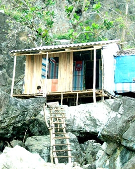 Sống "du cư" giữa trùng khơi