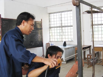 “Lệch pha” so với nhu cầu