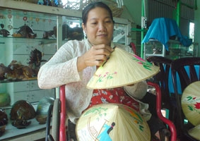 Vững vàng trên đôi chân tật nguyền